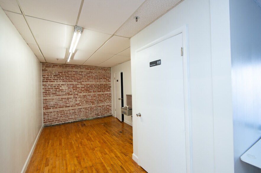 More Photos Of 612-616 Race St, Cambridge Apartments For Sale