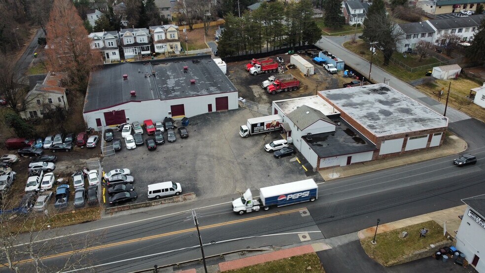 More Photos Of 100 E Lea Blvd, Wilmington Warehouse For Sale