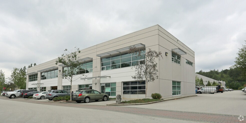 More Photos Of 2455 Dollarton Hwy, North Vancouver District Warehouse For Sale