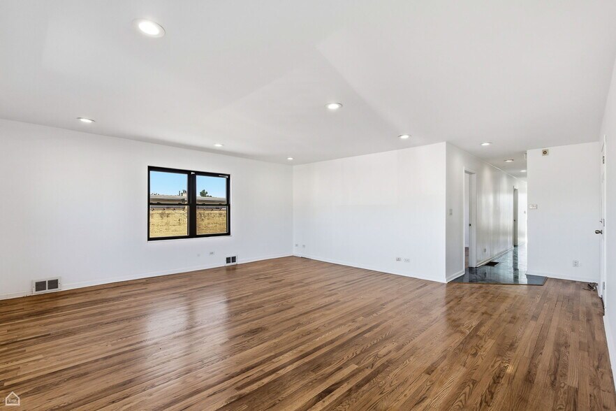 More Photos Of 6121 W Belmont Ave, Chicago Storefront Retail Residential For Sale