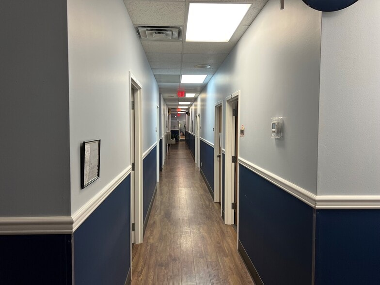 More Photos Of 2525 Youree Dr, Shreveport Office For Sale