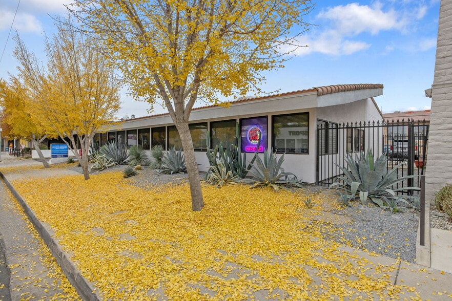 More Photos Of 610 W Main St, Visalia Office For Lease