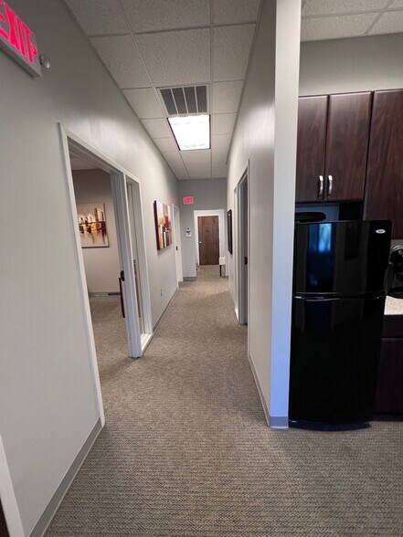 More Photos Of 25074 Olympia Ave, Punta Gorda Medical For Sale