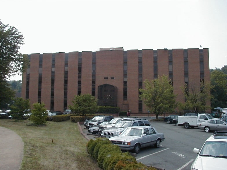 More Photos Of 1 Morton Dr, Charlottesville Office For Lease