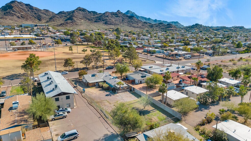 More Photos Of 8916 N 11th St, Phoenix Apartments For Sale