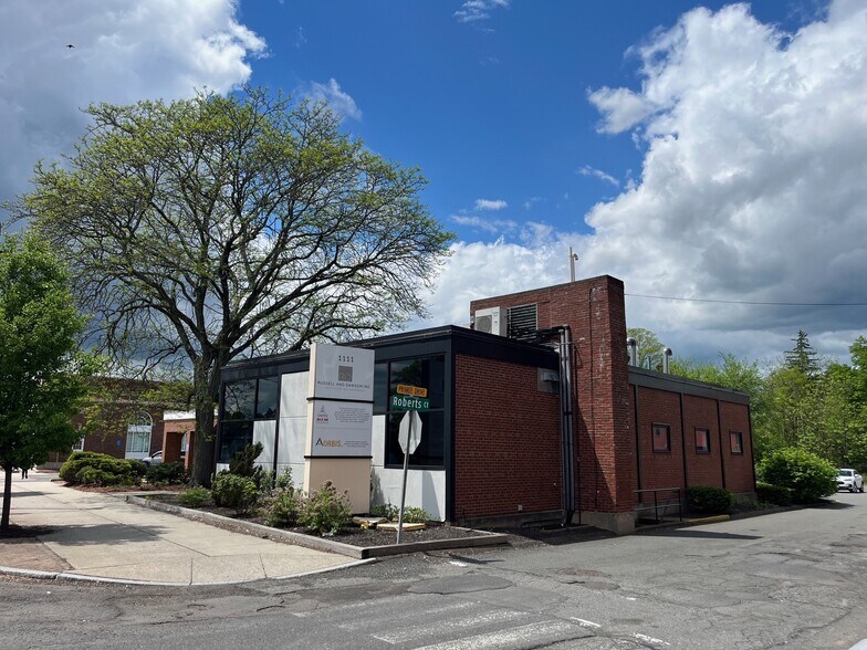 Primary Photo Of 1111 Main St, East Hartford Office For Lease