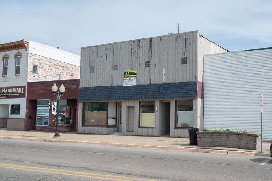 More Photos Of 10 W Main St, Hartford Storefront For Sale