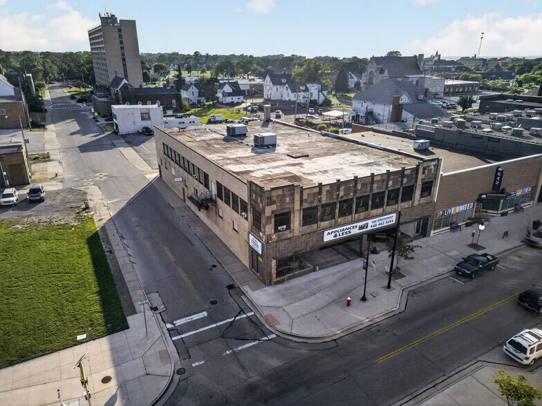 More Photos Of 668 Broadway, Lorain Storefront Retail Office For Sale