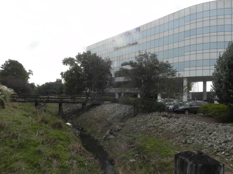 More Photos Of 2431 S Acadian Trwy, Baton Rouge Office For Lease