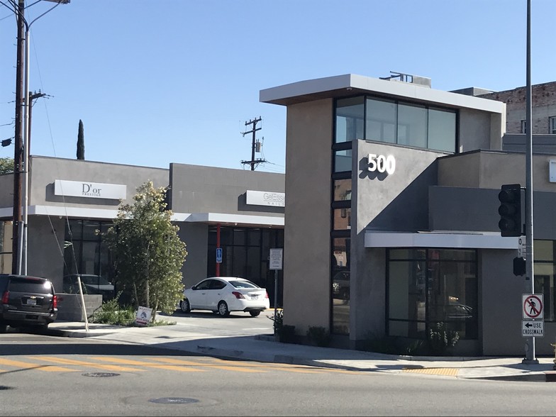 More Photos Of 500 S Glendale Ave, Glendale General Retail For Lease