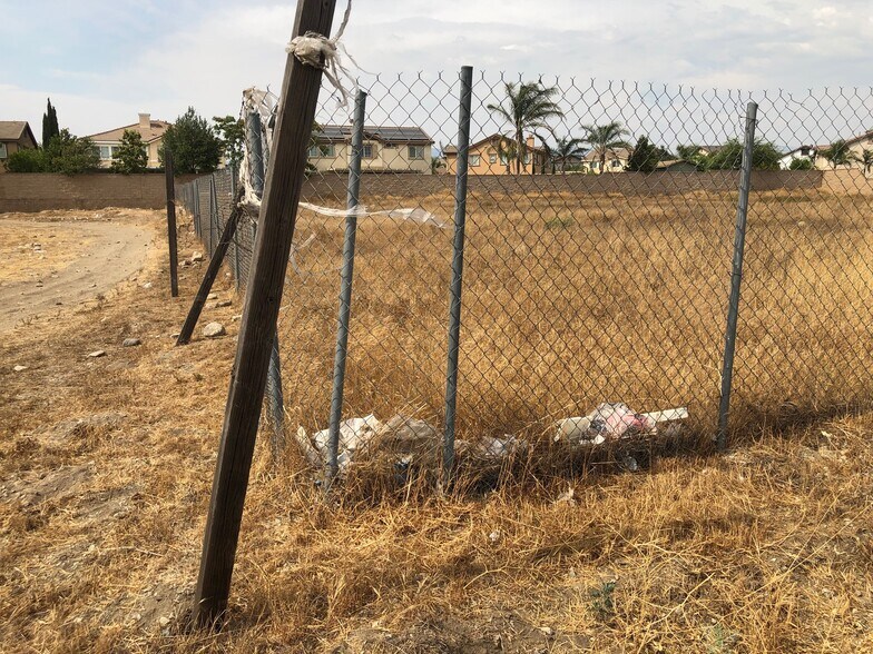 More Photos Of 7027 Cypress Ave, Fontana Land For Sale