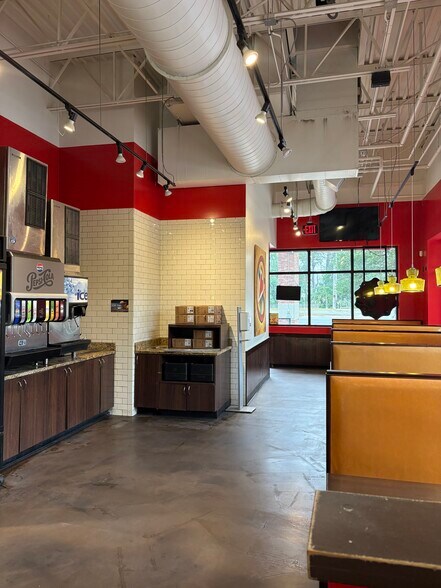 More Photos Of 1435 E Lafayette St, Tallahassee Freestanding For Lease