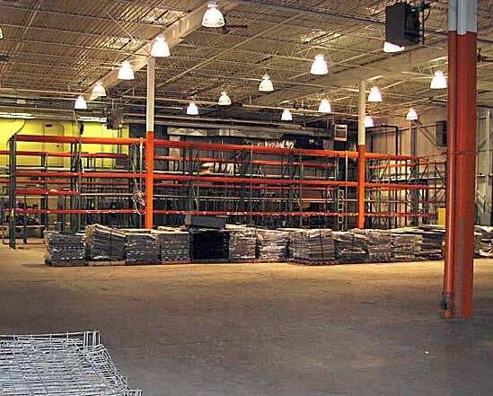 More Photos Of 825 Riverview Dr, Benton Harbor Light Distribution For Sale