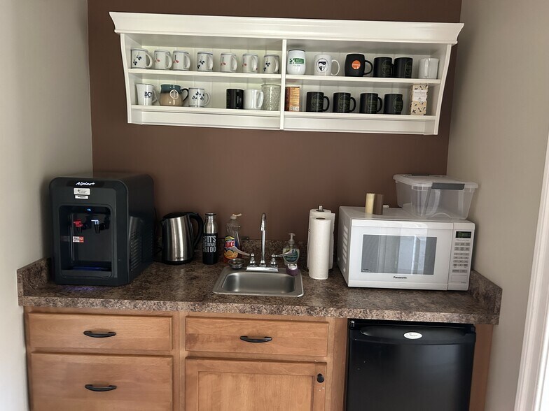 More Photos Of 115 The Plains Rd, Middleburg Office For Lease