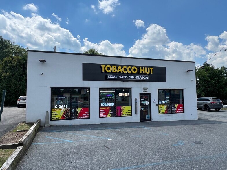 More Photos Of 2282 MacArthur Rd, Whitehall Freestanding For Lease