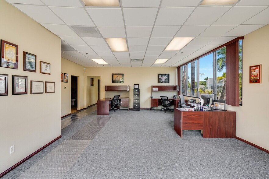 More Photos Of 14291 Commerce Dr, Garden Grove Manufacturing For Sale