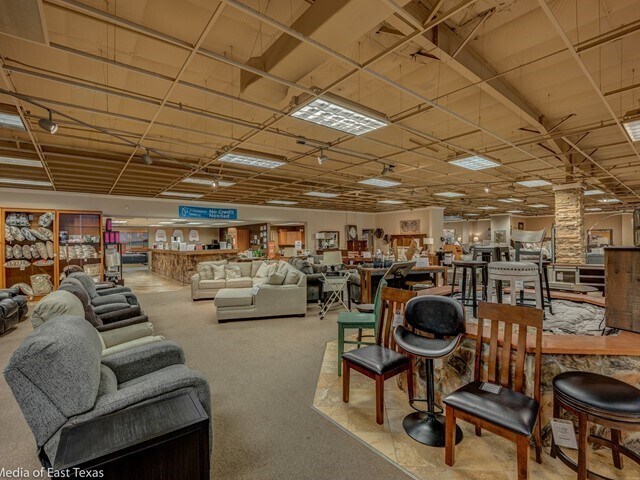 More Photos Of 425 W Gibson St, Jasper Freestanding For Sale