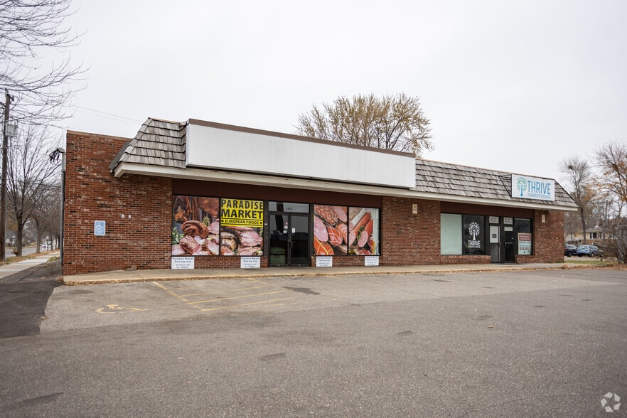 Primary Photo Of 1615-1619 Mainstreet, Hopkins Freestanding For Lease