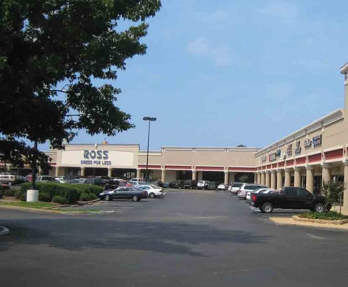 More Photos Of 7031-7099 Highway 6 N, Houston Unknown For Lease