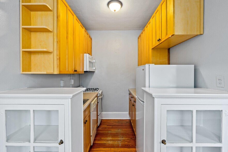 More Photos Of 124 Live Oak Ave, Daytona Beach Apartments For Sale