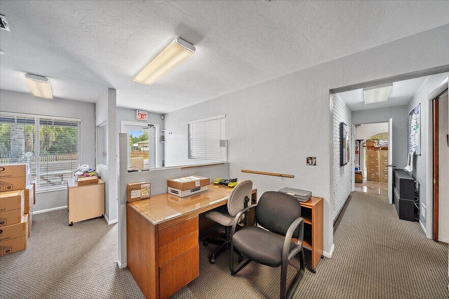 More Photos Of 4242 McIntosh Ln, Sarasota Storefront Retail Office For Sale