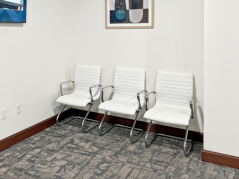 More Photos Of 100 7th Ave, Chardon Coworking Space