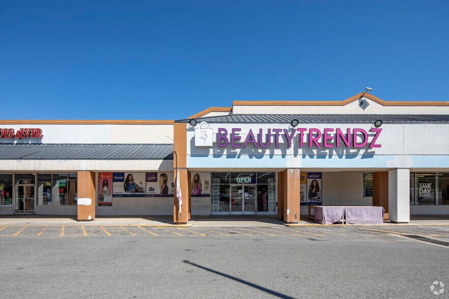 More Photos Of 9060-9098 Parkway E, Birmingham Unknown For Lease