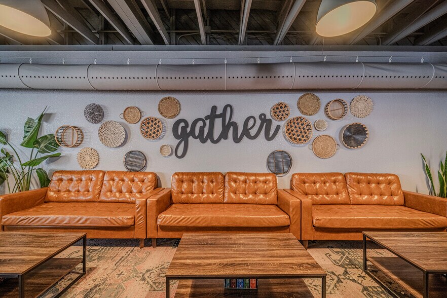 More Photos Of 109 N Main St, Seminole Restaurant For Sale