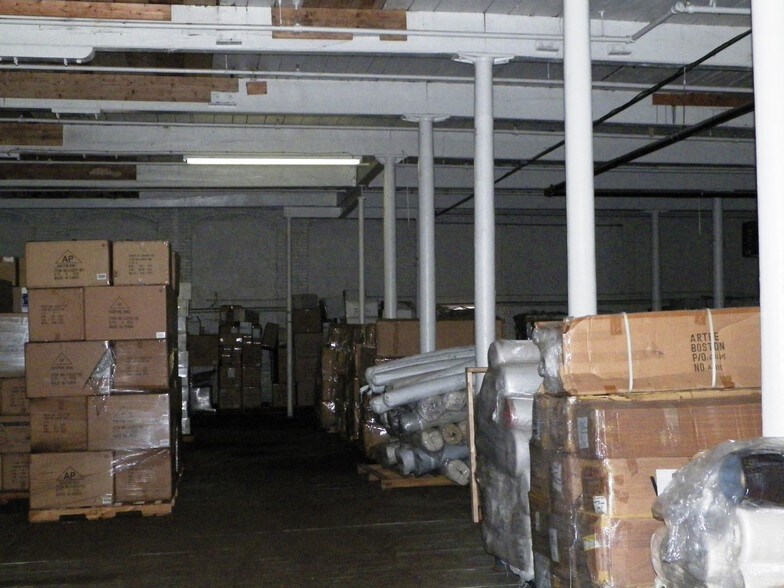More Photos Of 7 Dunnell Ln, Pawtucket Warehouse For Lease