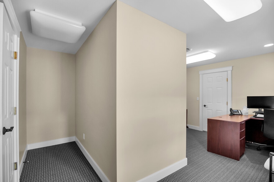 More Photos Of 1585 Rt-146, Rexford Office For Sale