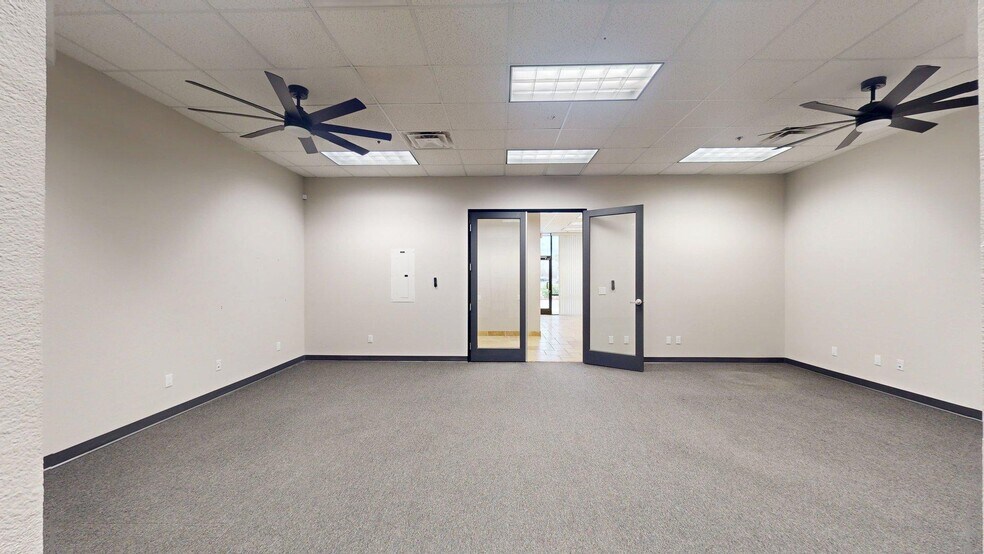 More Photos Of 39301 Badger St, Palm Desert Warehouse For Sale