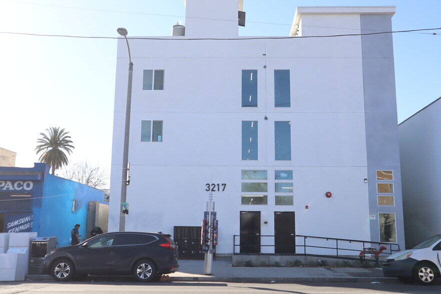 More Photos Of 3217 S Central Ave, Los Angeles Apartments For Sale