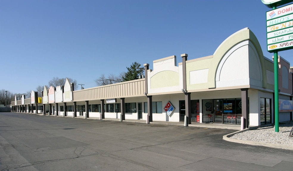 More Photos Of 811 W McGalliard Rd, Muncie Storefront For Sale