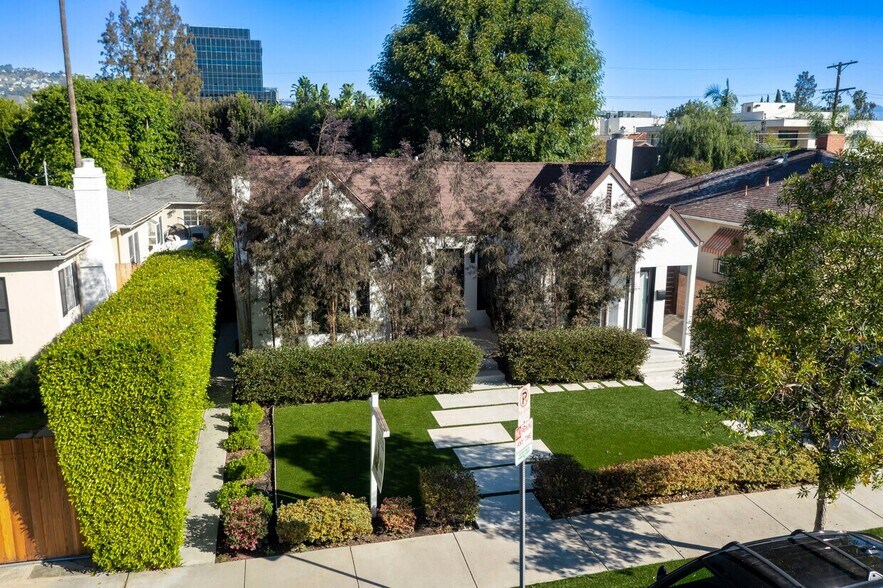 More Photos Of 6733 Colgate Ave, Los Angeles Apartments For Sale