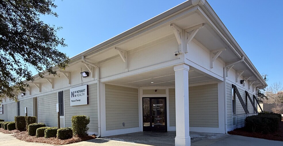 Primary Photo Of 2475 Broad St, Sumter Medical For Sale