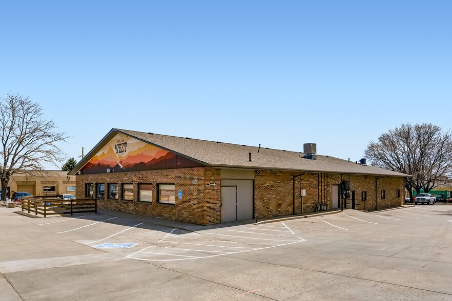 More Photos Of 776 W Baseline Rd, Lafayette Warehouse For Lease