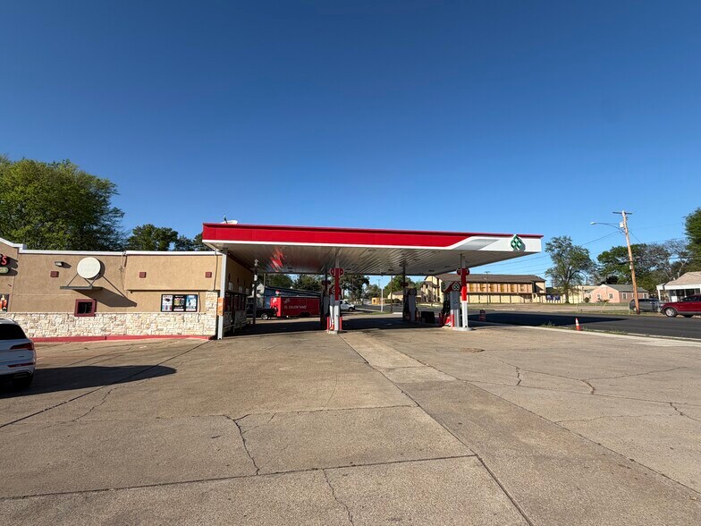 More Photos Of 1515 S Mobberly Ave, Longview Service Station For Sale