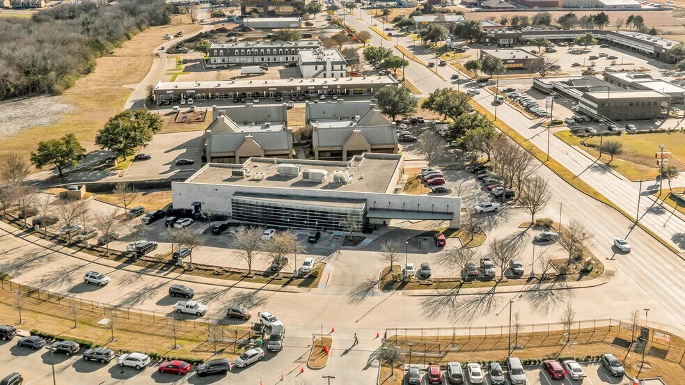 More Photos Of 1750 N Hampton Rd, DeSoto Medical For Sale