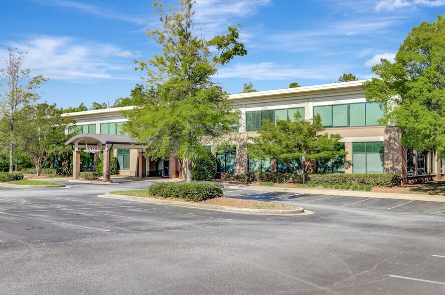 More Photos Of 1035 Southcrest Dr, Stockbridge Unknown For Lease