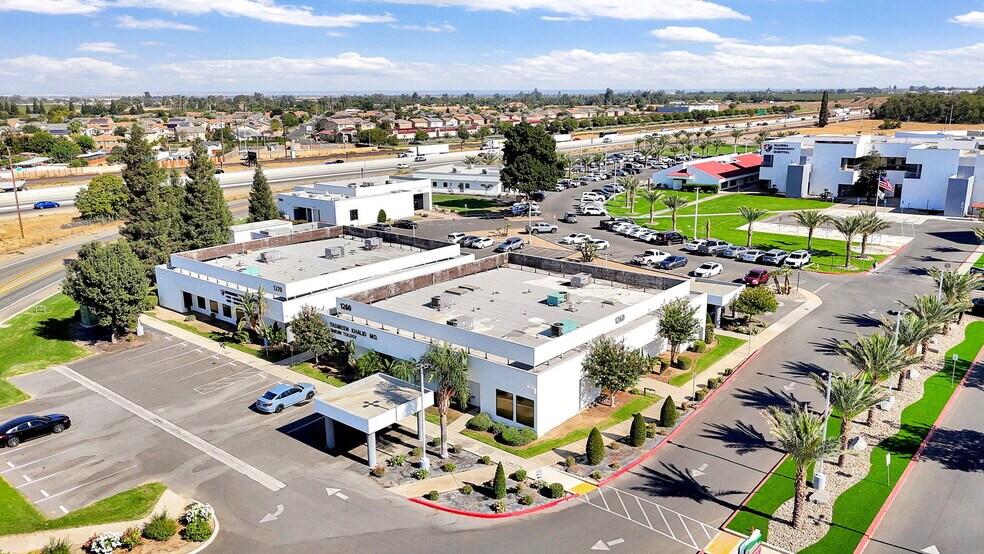 More Photos Of 1260 E Almond Ave, Madera Medical For Sale