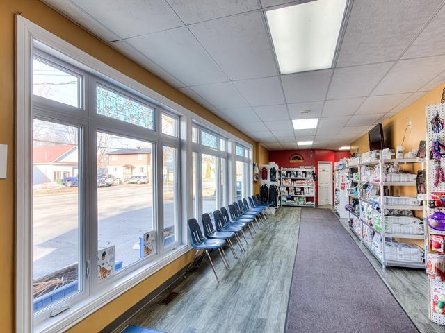 More Photos Of 20 Rue Mill, Howick Veterinarian Kennel For Sale