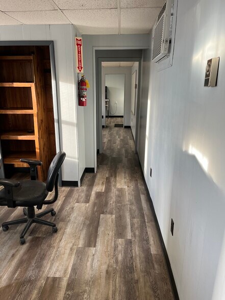More Photos Of 4117 N Highway 61, Perryville Industrial For Sale