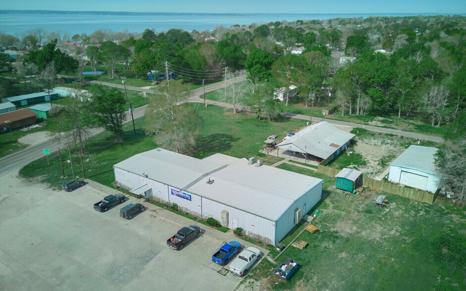 More Photos Of 3017 FM 3277, Livingston General Retail For Sale