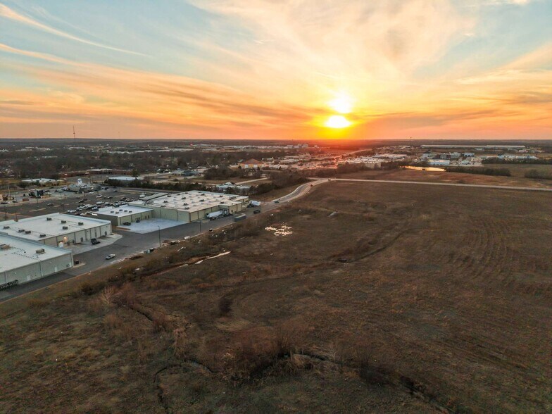 More Photos Of 1470 Merrick Dr, Ardmore Land For Sale