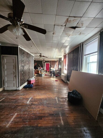 More Photos Of 712 S 3rd St, Camden Storefront Retail Residential For Sale