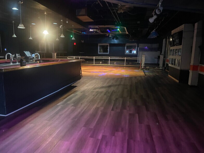 Primary Photo Of 551 Hwy 58 E, Norton Hotel For Lease