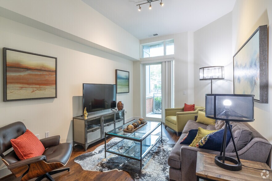 More Photos Of 9142 Richmond Hwy, Fort Belvoir Apartments For Lease