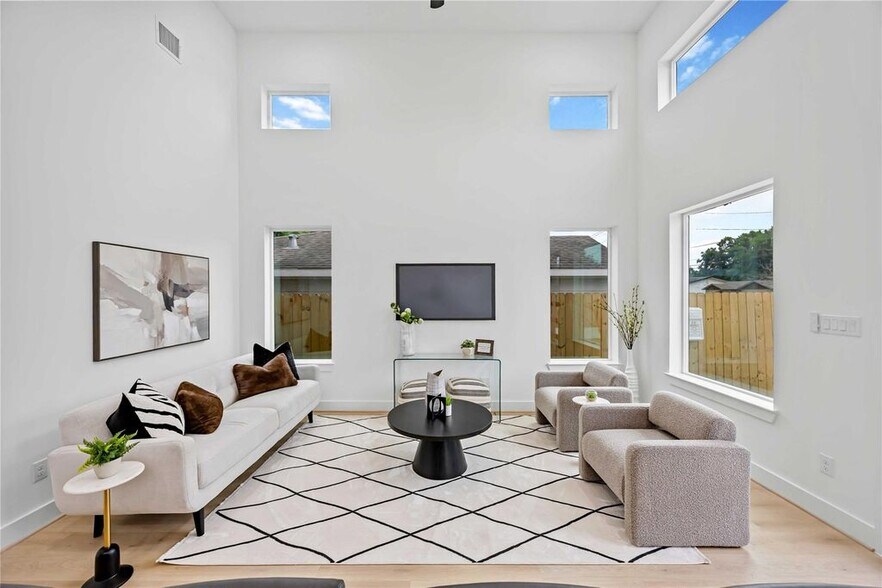 More Photos Of 4430 Knoxville Street #A-B, Houston Apartments For Sale