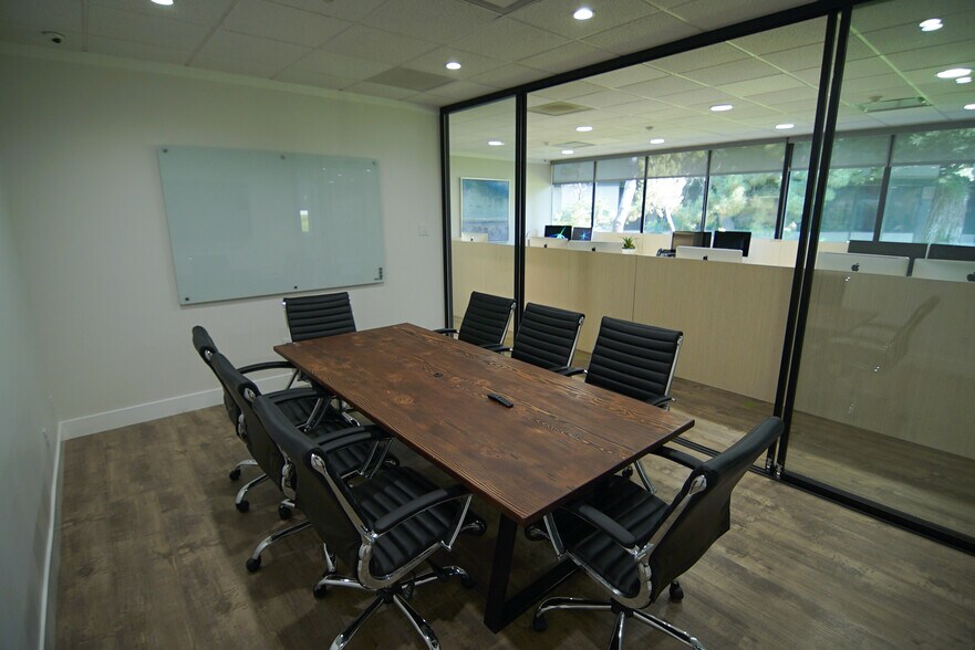 More Photos Of 6345 Auburn Blvd, Citrus Heights Office For Lease
