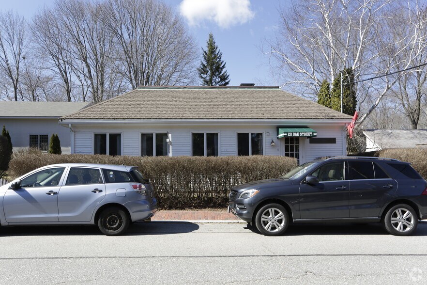 More Photos Of 20 Oak St, Beverly Farms Office For Lease